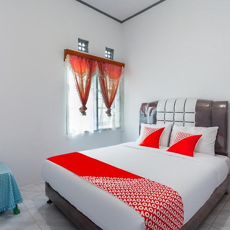 Oyo 2903 Putri Residence Syariah Bukittinggi Ngoại thất bức ảnh