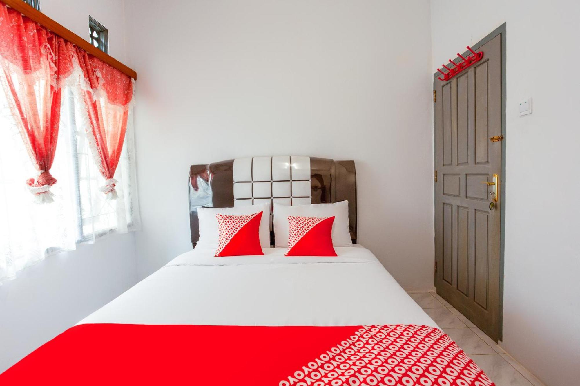 Oyo 2903 Putri Residence Syariah Bukittinggi Ngoại thất bức ảnh